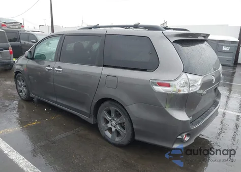 2015 Toyota Sienna Se 8 Passenger из США, поврежденный, VIN 5TDXK3DC1FS636687